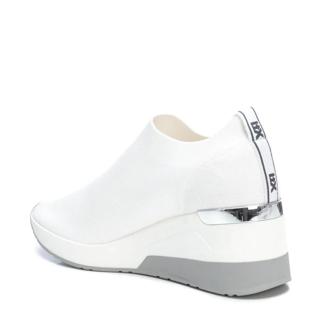 ZAPATILLA DE MUJER XTI BASIC 03565901